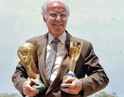 Morre o tetracampeão mundial Zagallo, lenda do futebol