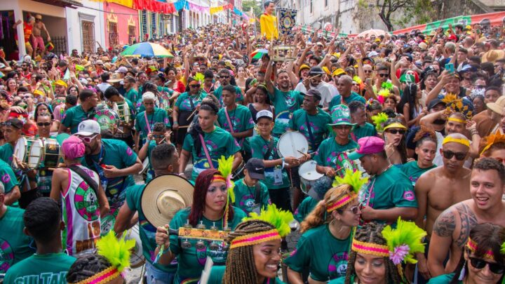 Festas de carnaval acendem alerta para perigos da poluição sonora