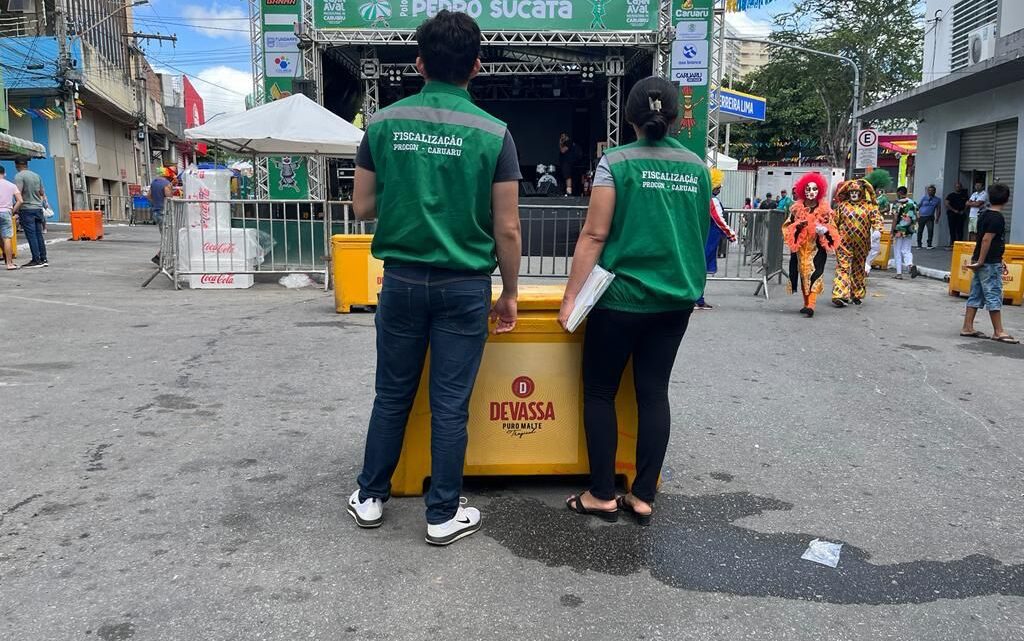 Procon Caruaru realiza fiscalizações para garantir direitos dos consumidores no Pré-Carnaval