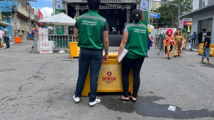 Procon Caruaru realiza fiscalizações para garantir direitos dos consumidores no Pré-Carnaval