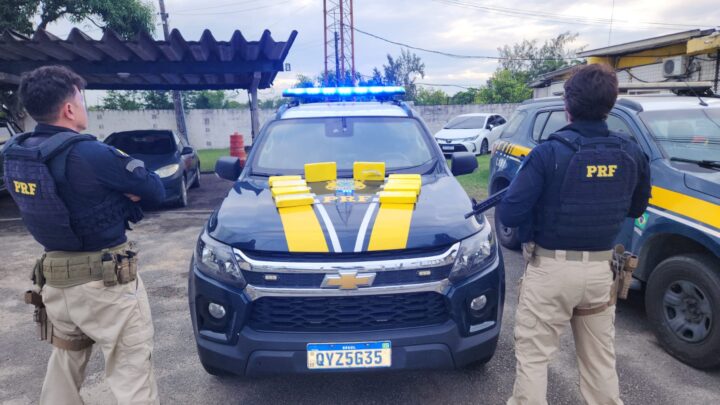 Dupla é detida com cocaína avaliada em R$2 milhões, que estava em carro