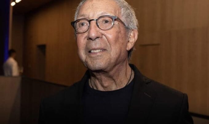 Morre empresário Abílio Diniz vítima de pneumonia