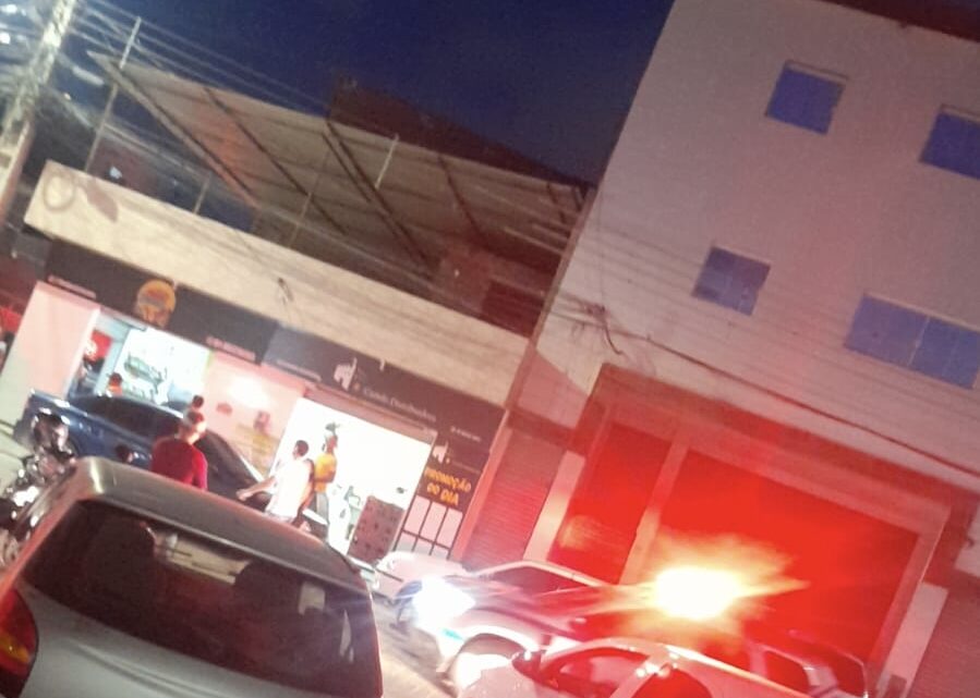 Barbeiro é assassinado a tiros enquanto trabalhava em Caruaru