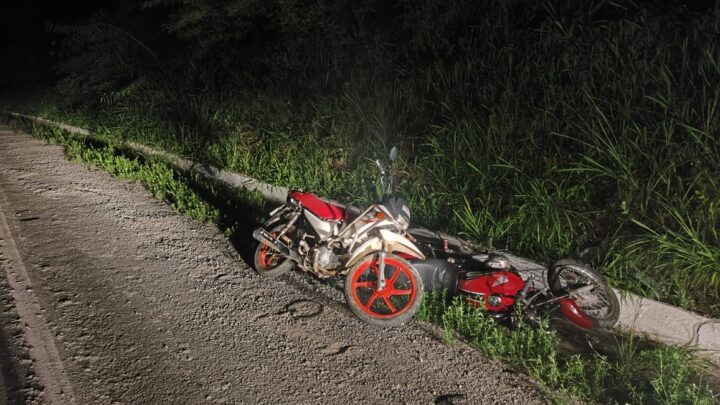 PRF apreende adolescentes suspeitos de furtar motos em um pátio