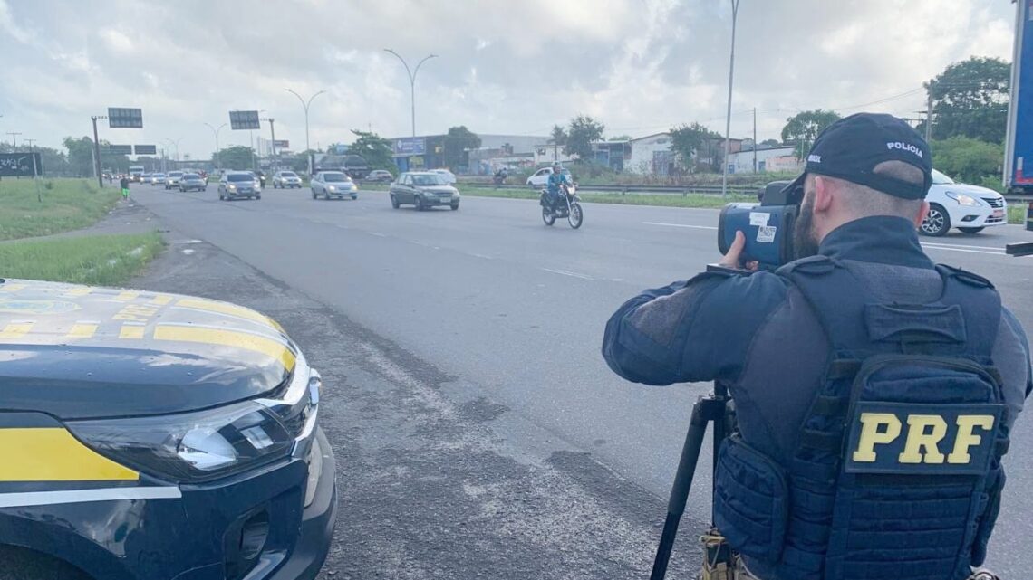 PRF realiza operação em pontos críticos das rodovias federais de Pernambuco PRF realiza operação em pontos críticos das rodovias federais de Pernambuco