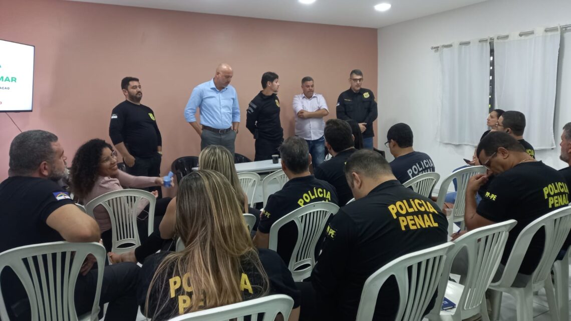 Penitenciária de Caruaru recebe o Projeto Ouvir para Transformar da SEA