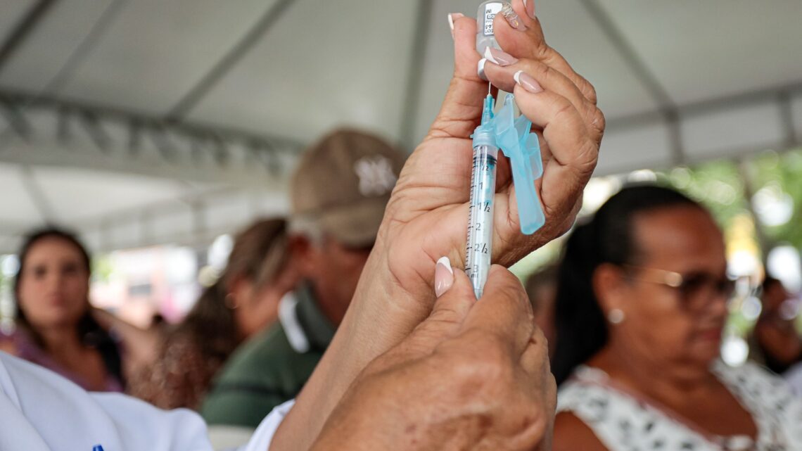 Vacinação contra Influenza será levada para o Marco Zero neste sábado (23) Vacinação contra Influenza será levada para o Marco Zero neste sábado (23)