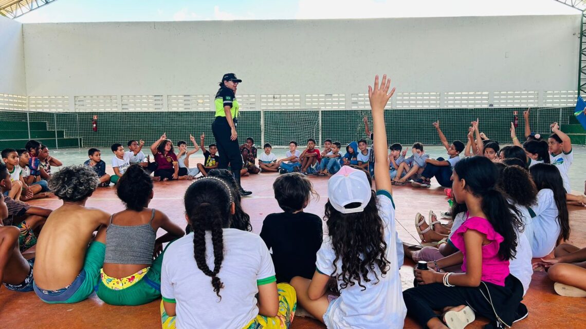 AMTTC realiza ações nas escolas da rede municipal de conscientização no trânsito