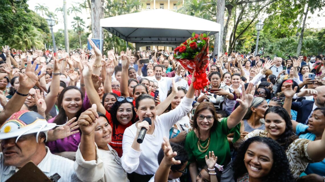 Mães de Pernambuco: governadora Raquel Lyra lança programa que vai dar auxílio mensal de R$ 300 a 100 mil mulheres em situação de vulnerabilidade social Mães de Pernambuco: governadora Raquel Lyra lança programa que vai dar auxílio mensal de R$ 300 a 100 mil mulheres em situação de vulnerabilidade social