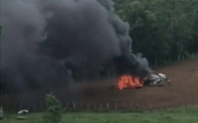 Avião que saiu de Caruaru, cai na Bahia, e piloto Caruaruense morre