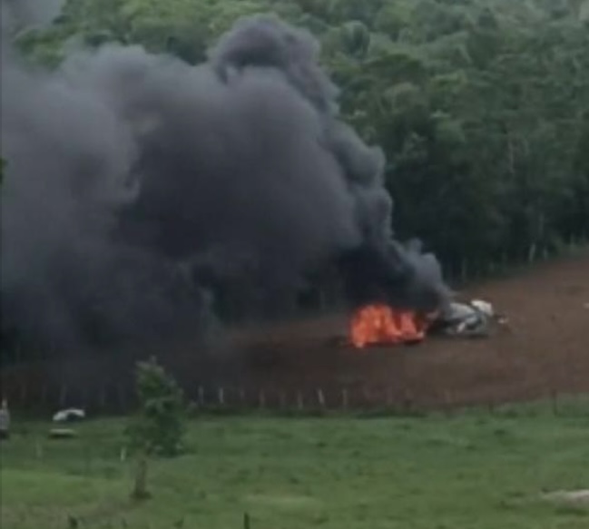 Avião que saiu de Caruaru, cai na Bahia, e piloto Caruaruense morre Avião que saiu de Caruaru, cai na Bahia, e piloto Caruaruense morre