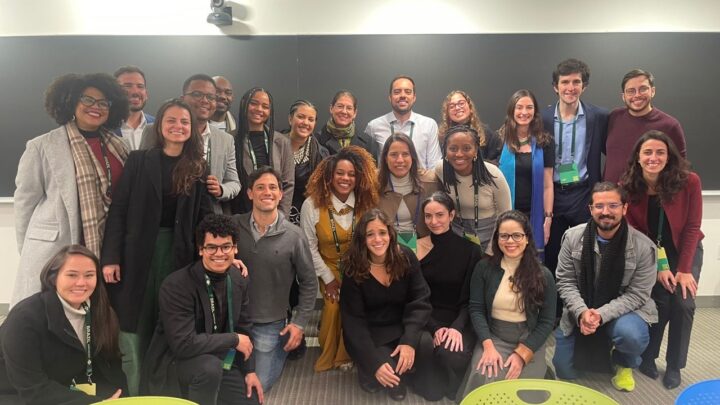 Em Harvard, governadora Raquel Lyra debate políticas públicas e educação com estudantes de várias universidades dos Estados Unidos​