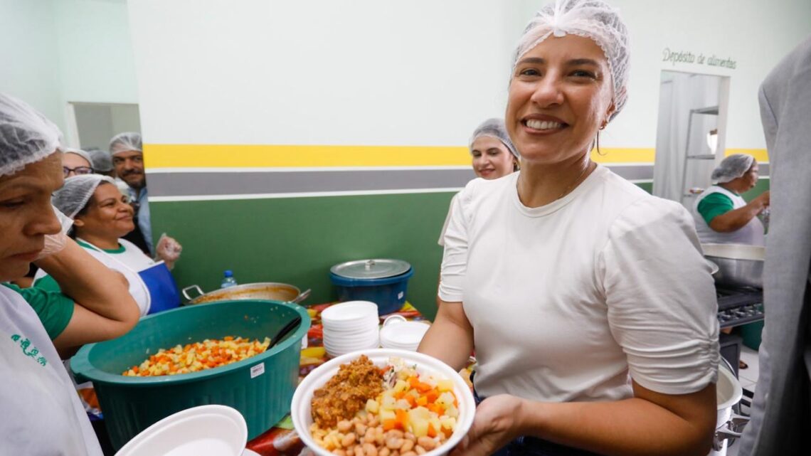 Governo Raquel Lyra alcança 4,5 milhões de refeições distribuídas com ampliação da rede de cozinhas comunitárias Governo Raquel Lyra alcança 4,5 milhões de refeições distribuídas com ampliação da rede de cozinhas comunitárias