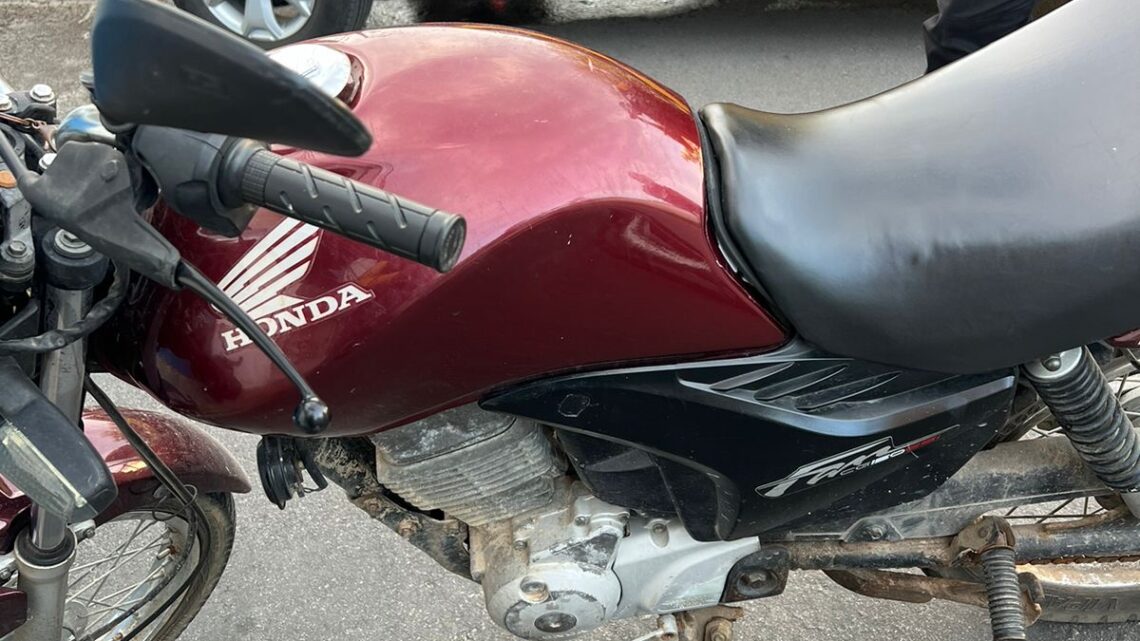 Operação Dia D prende condutor por embriaguez ao volante e apreende moto com irregularidades em Caruaru