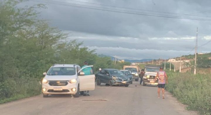 Homem com passagem pela polícia morre atropelado, e ao lado do corpo tinha uma arma