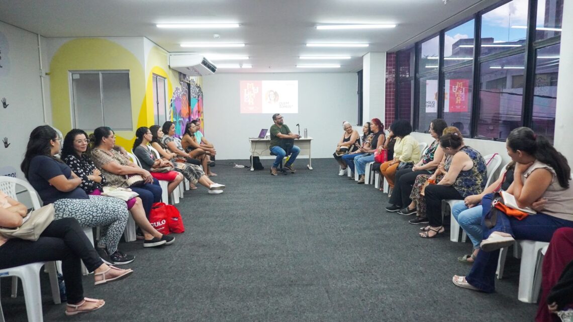 Segunda edição do Empreende Mulher está sendo realizada na Secretaria de Políticas para Mulheres