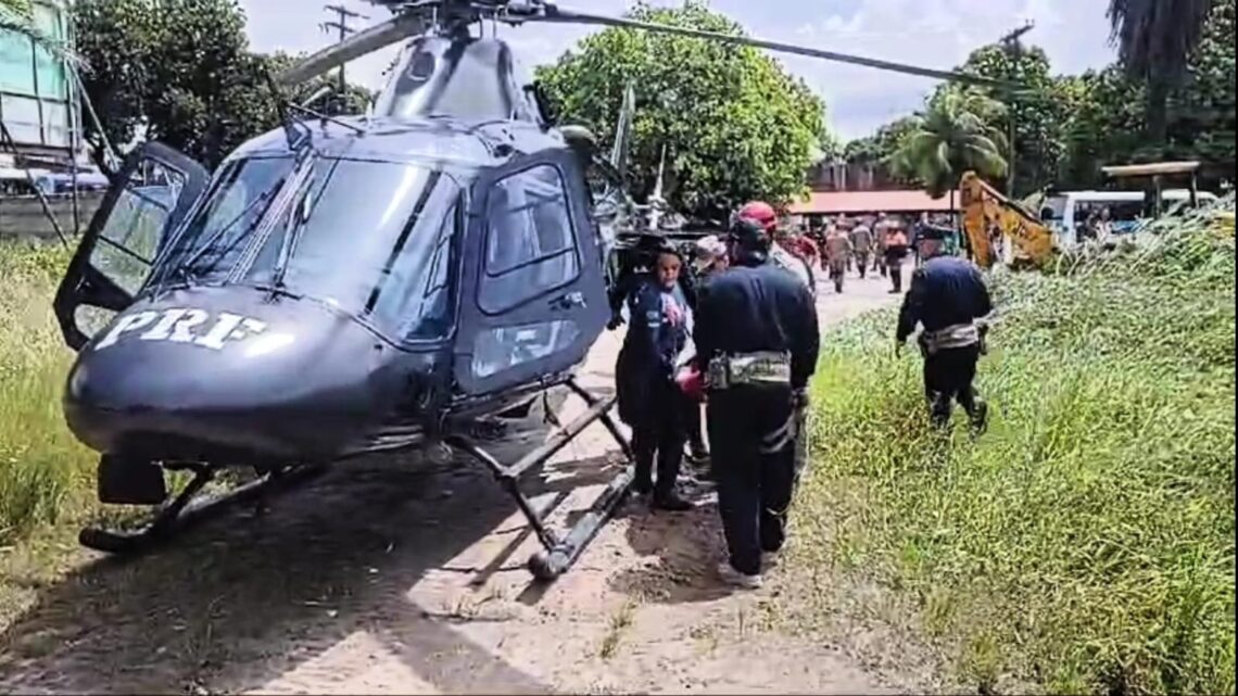 Motociclista se envolve em colisão com ônibus e é resgatado de helicóptero Motociclista se envolve em colisão com ônibus e é resgatado de helicóptero