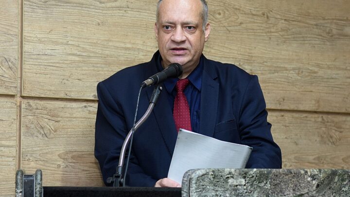 Vereador Jorge Quintino solicita Destinação de Casas Populares aos Ocupantes da CAGEP em Caruaru Vereador Jorge Quintino solicita Destinação de Casas Populares aos Ocupantes da CAGEP em Caruaru