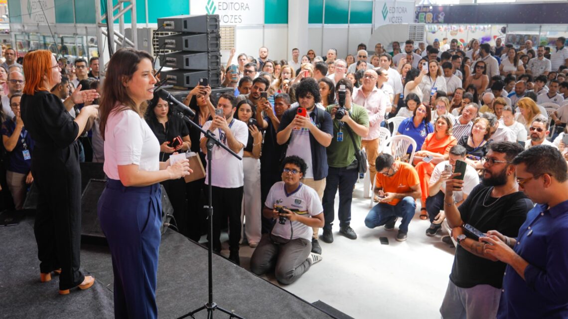 Em Caruaru, governadora Raquel Lyra lança o Circuito Literário de Pernambuco, que vai contemplar todas as regiões do Estado Em Caruaru, governadora Raquel Lyra lança o Circuito Literário de Pernambuco, que vai contemplar todas as regiões do Estado
