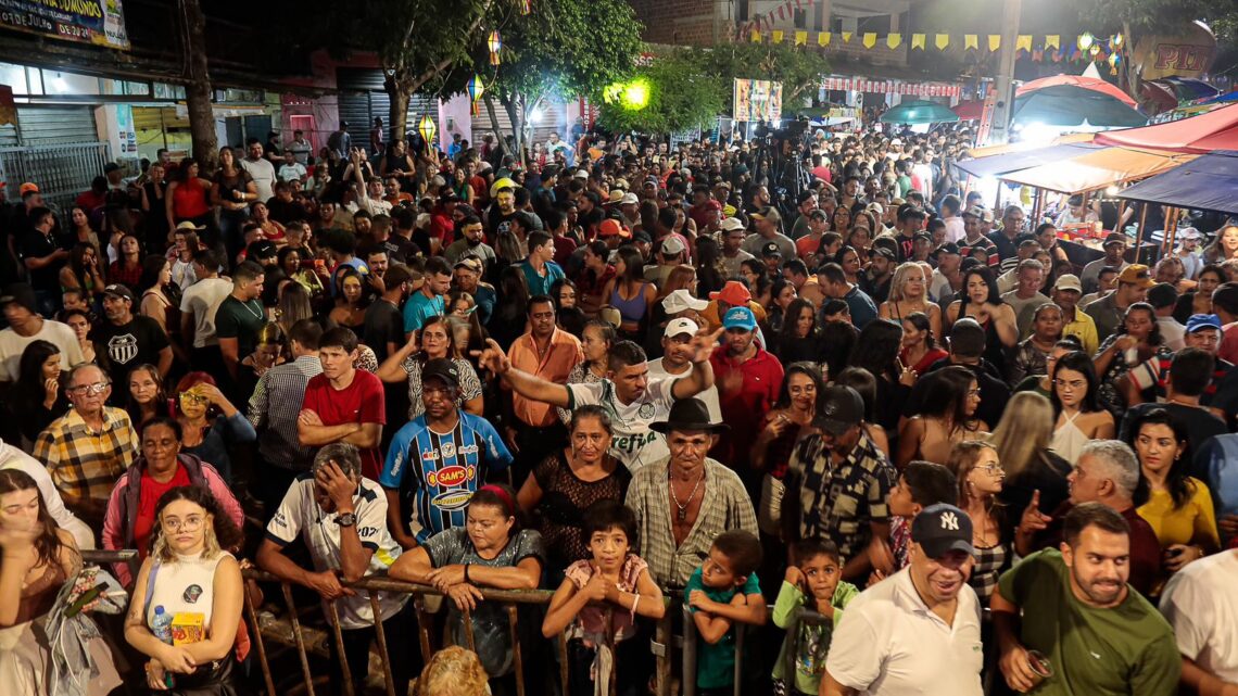 Público lota Vila Rafael em mais uma noite do São João na Roça