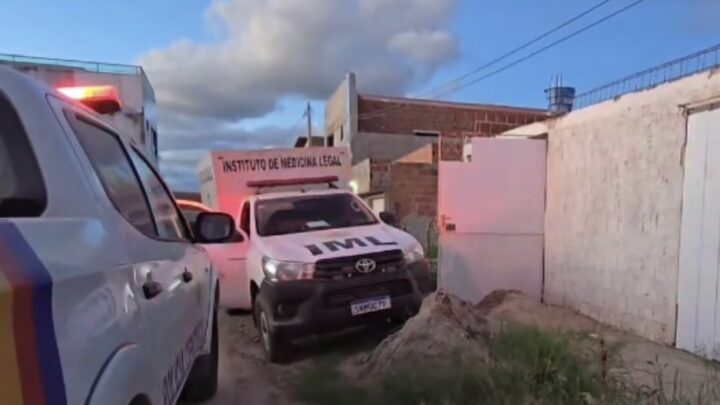 Homem é assassinado dentro de casa em Caruaru