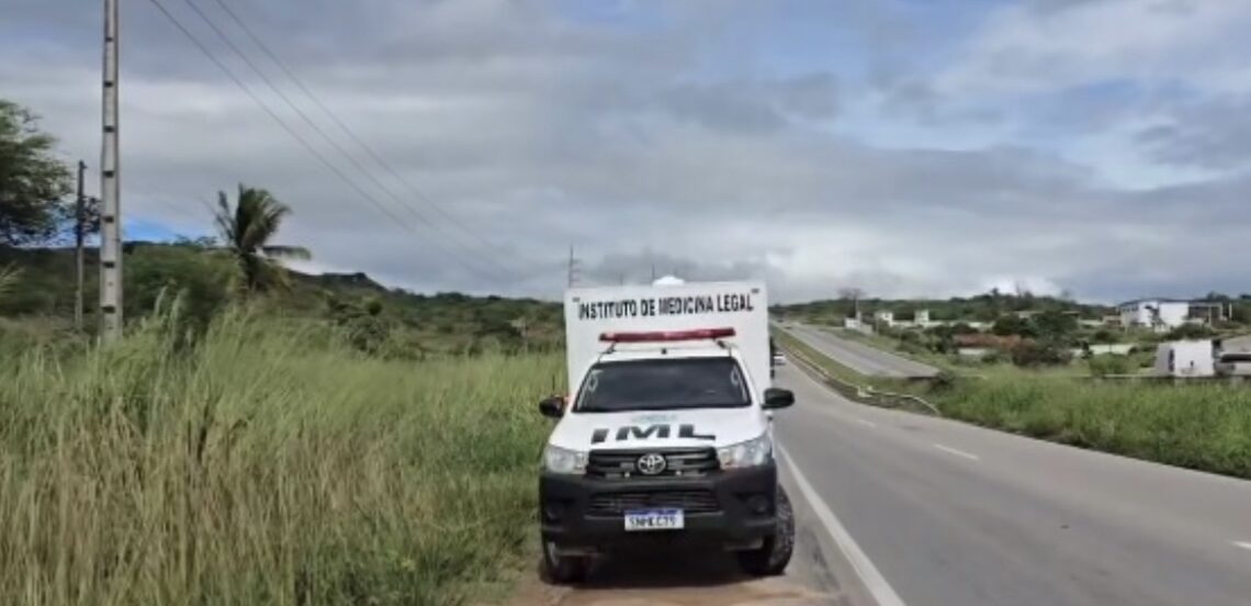 Homem é assassinado e filho tem mão decepada em Caruaru