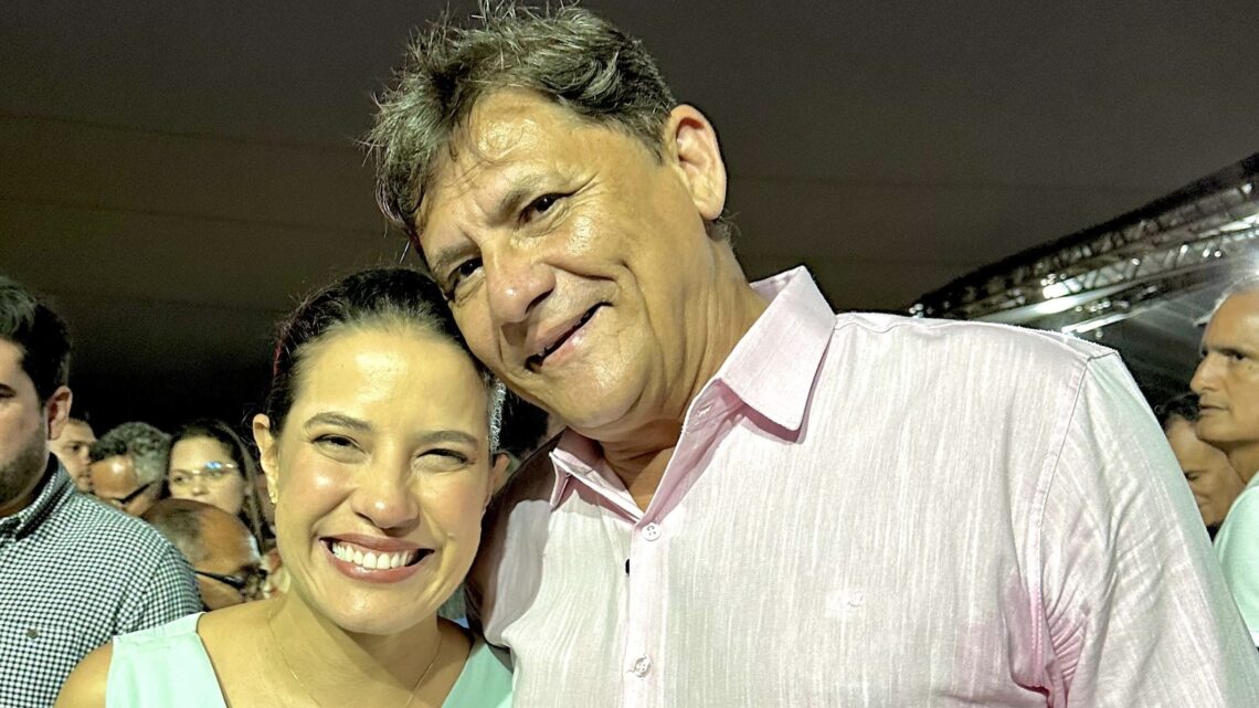 Vereador Nelson Diniz comemora abastecimento de água no Amilson Afonso ao lado da Governadora Raquel Lyra Vereador Nelson Diniz comemora abastecimento de água no Amilson Afonso ao lado da Governadora Raquel Lyra