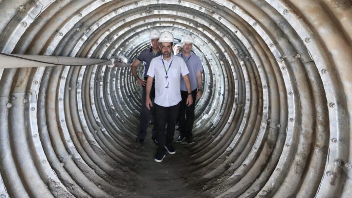 Túnel é construído sob a BR 232 em para passagem da adutora do Agreste
