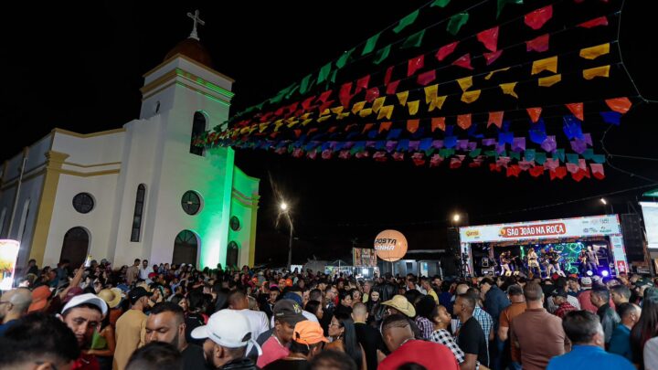 Penúltima noite de São João na Roça leva centenas de pessoas à comunidade rural de Pau Santo