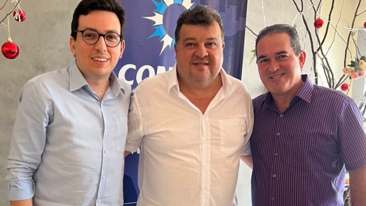 Raffiê lidera workshop preparatório para candidatos a vereadores do União Brasil Caruaru
