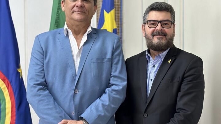 Vereador Nelson Diniz se reúne com Secretário Executivo de Mobilidade e Infraestrutura do Estado, para tratar pauta sobre a Construção de Passarelas em Caruaru