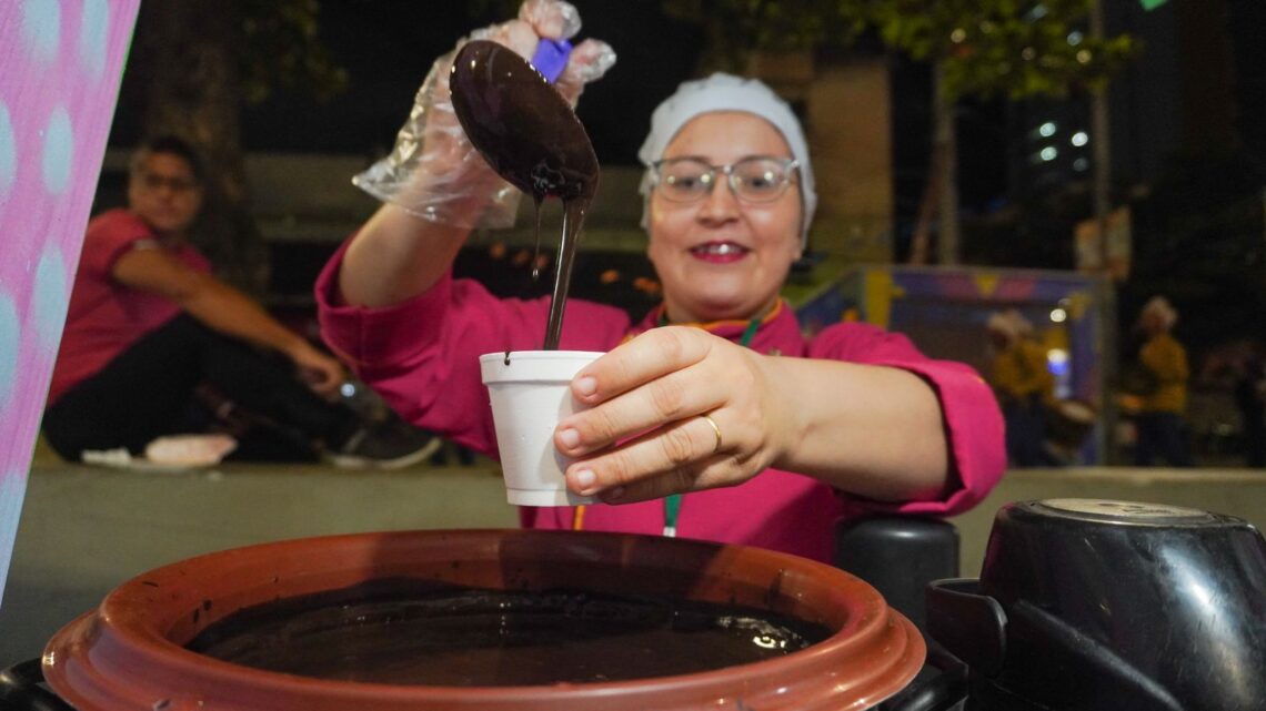 Gastronomia é atrativo na Estação Ferroviária durante o São João de Caruaru Gastronomia é atrativo na Estação Ferroviária durante o São João de Caruaru