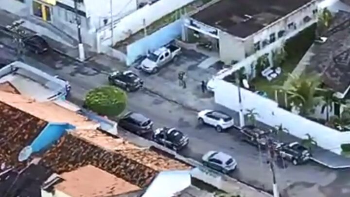 Operações cumprem dezenas de mandados de prisão e de busca contra quadrilhas de tráfico, homicídios e lavagem de dinheiro