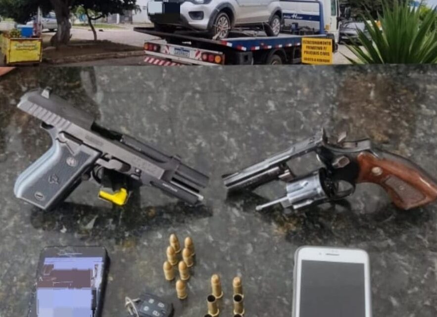 PM prende dupla, apreende armas de fogo e recupera veículo roubado