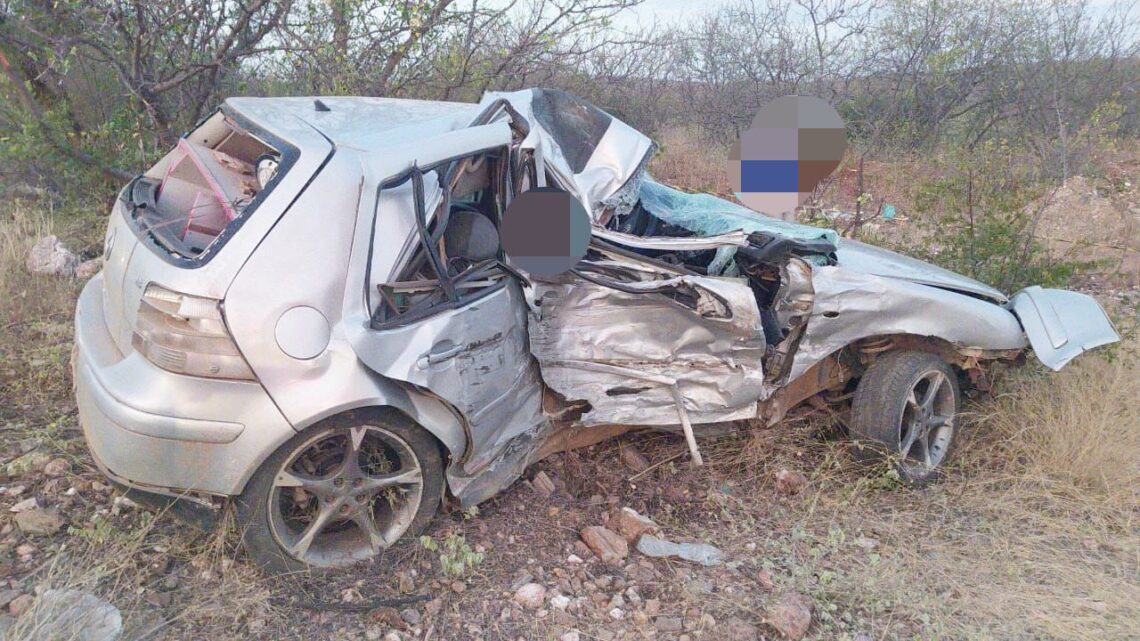 Passageiro morre, após carro ser atingido por caminhão