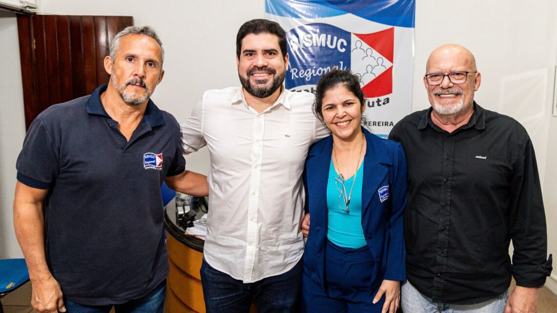 Tonynho realiza visita ao Sismuc e ao Sindloja em Caruaru