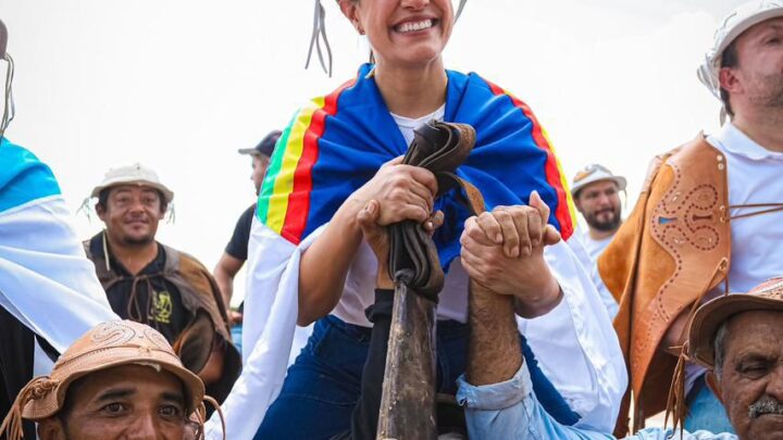 Em Serrita, no Sertão, governadora Raquel Lyra participa da 54° Missa do Vaqueiro