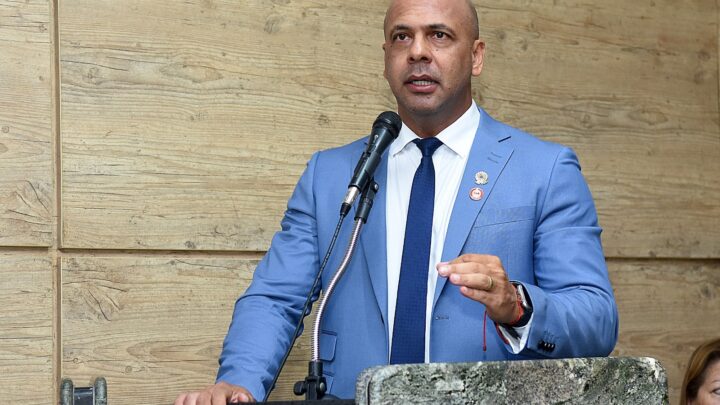 Anderson Correia solicita reestruturação, ampliação de serviços e atendimento 24h na AME Animal