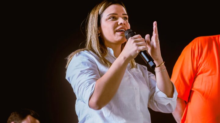 Dayse Silva, pré-candidata a vice de Pinheiro, destaca compromisso com setor têxtil de Caruaru