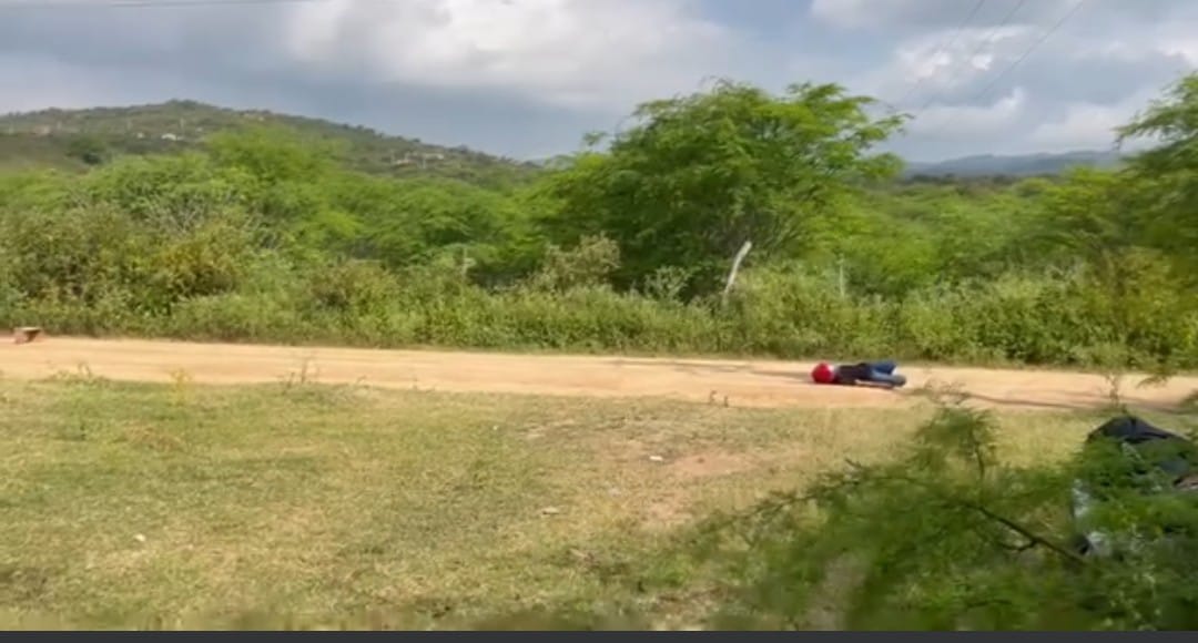 Ex-presidiário assassinado a tiros na zona rural de Caruaru Ex-presidiário assassinado a tiros na zona rural de Caruaru