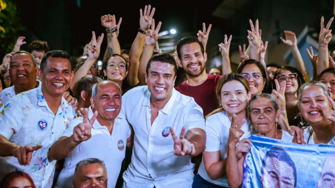 Vereador Edmilson do Salgado recebe população do bairro na inauguração do comitê Vereador Edmilson do Salgado recebe população do bairro na inauguração do comitê
