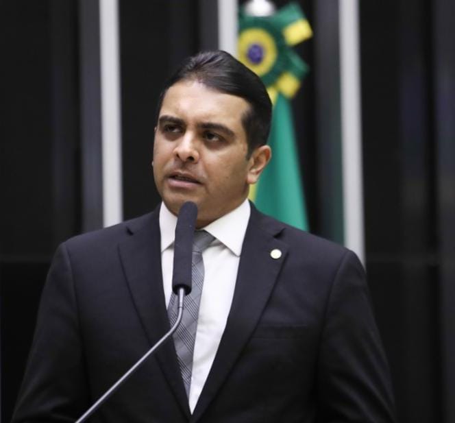 Fernando Rodolfo protocola solicitações junto aos governos estadual e federal