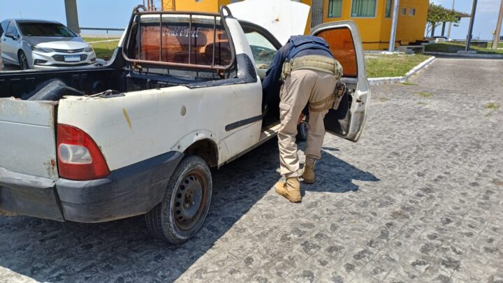 Homem compra caminhonete por cinco mil reais e PRF descobre que motor era roubado
