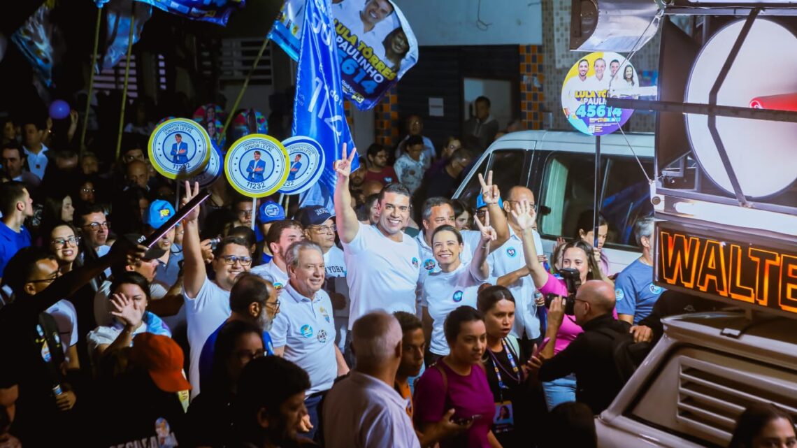 Rodrigo Pinheiro recebe apoio redobrado de moradores do São Francisco Rodrigo Pinheiro recebe apoio redobrado de moradores do São Francisco
