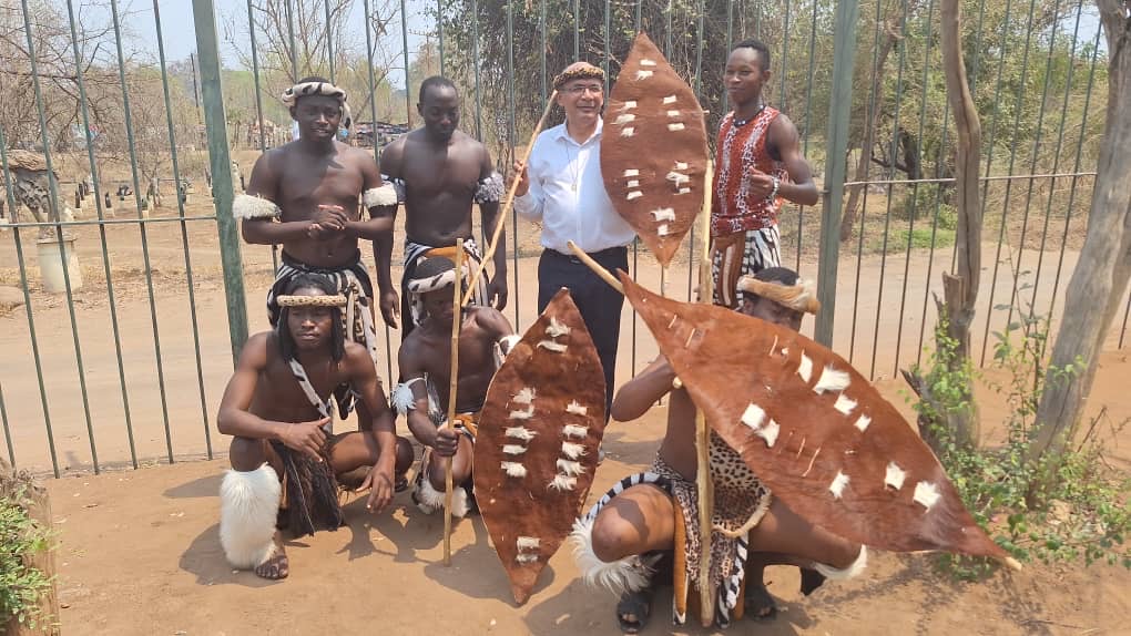 Gilberto Barbosa visita obras da Comunidade Obra de Maria em doze países africanos