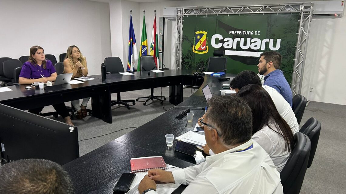 Reunião entre a Prefeitura de Caruaru e a COMPESA estabelece planos de execução em vários bairros Reunião entre a Prefeitura de Caruaru e a COMPESA estabelece planos de execução em vários bairros