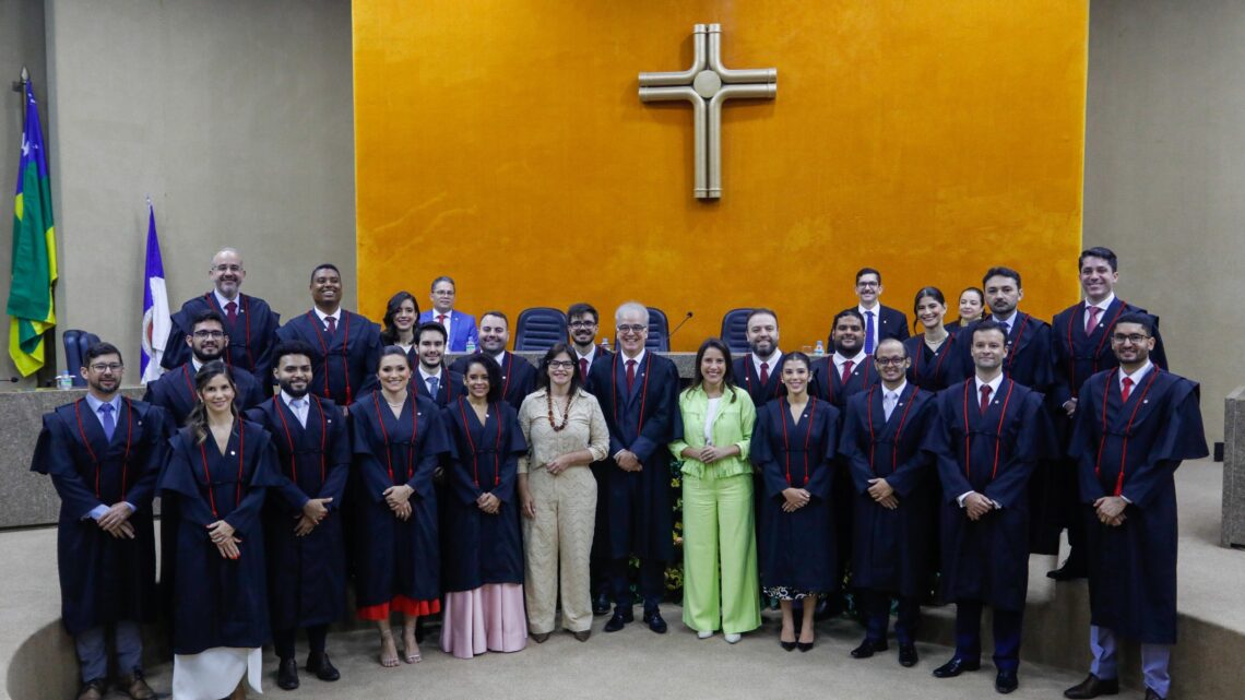 Governadora Raquel Lyra participa de cerimônia de posse dos novos promotores de justiça Governadora Raquel Lyra participa de cerimônia de posse dos novos promotores de justiça