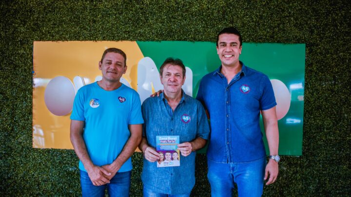 Rodrigo Pinheiro recebe apoio de trabalhadores e apresenta propostas para 2º distrito de Caruaru