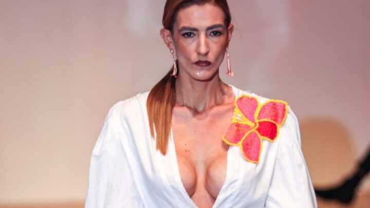 Ex-aluna de Moda do Senac em Caruaru participa de evento em Paris