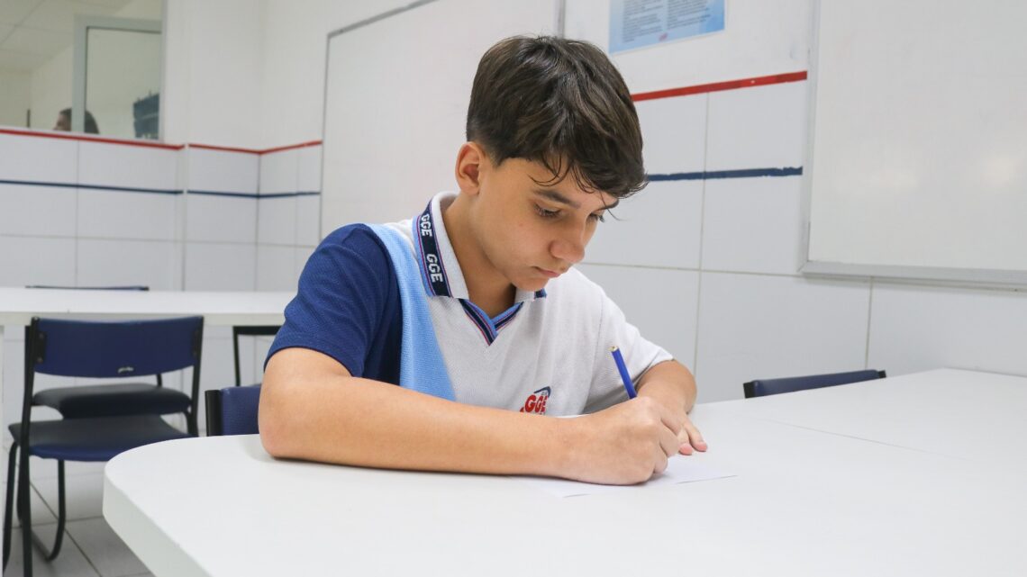 Professora de Redação do GGE dá dicas para estudantes que vão realizar o ENEM Professora de Redação do GGE dá dicas para estudantes que vão realizar o ENEM